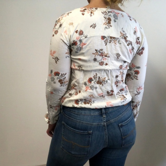 Element Eden Boho Floral Peasant Top Size: Small - Picture 5 of 7